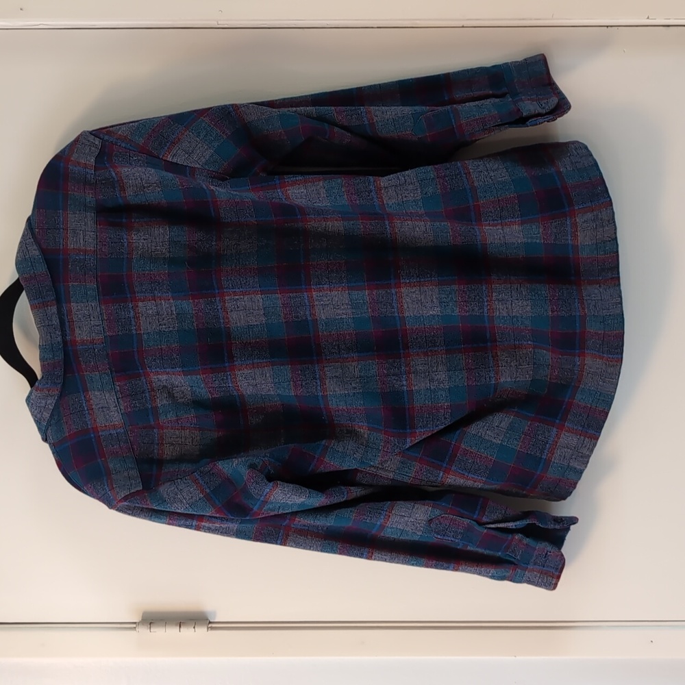 Pendleton Flannel Button Up - Picture 4 of 4